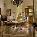 Abeliona Retreat 4* 앰블리오나