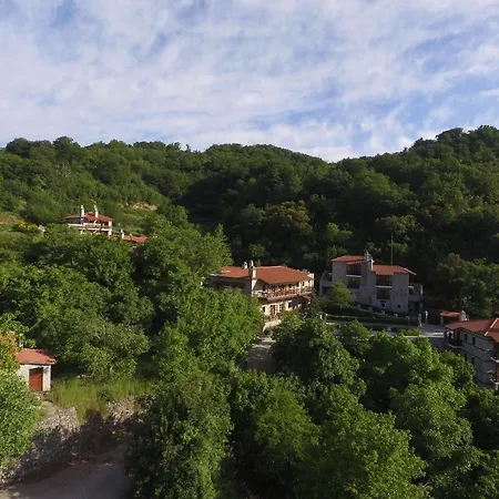 Abeliona Retreat ホテル Ambeliona