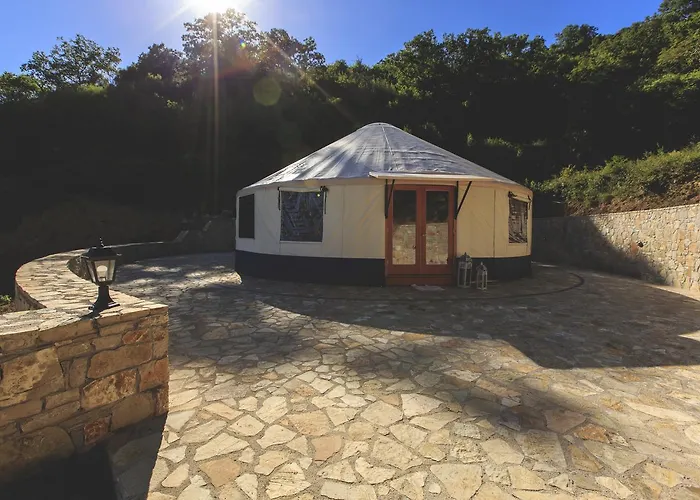 Abeliona Retreat 酒店 Ambeliona